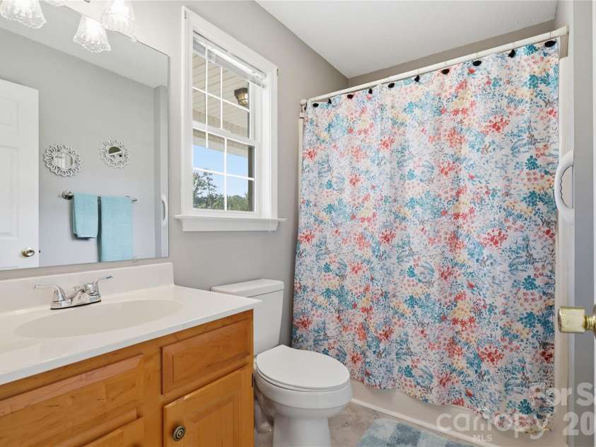 6497 FLY A WAY Drive, Denver, NC 28037.  MLS# CAR4425942, YatesRealty ID 53071. 
