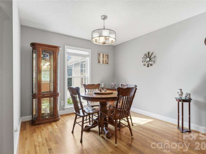 6497 FLY A WAY Drive, Denver, NC 28037.  MLS# CAR4425942, YatesRealty ID 53071. DINNING AREA