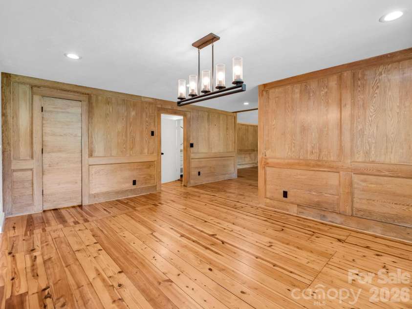 145 Stone Hedge Lane, Tryon, NC 28782.  MLS# CAR4428268, YatesRealty ID 53072. Dining area