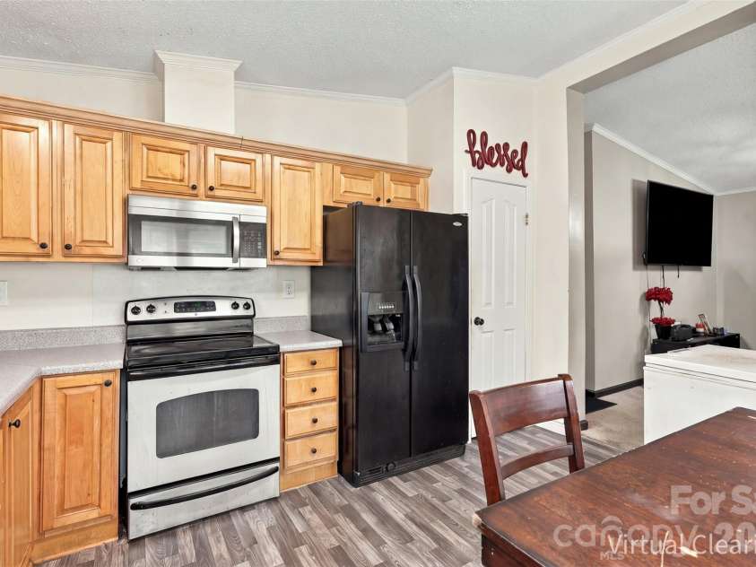 455 Castlewood Circle, Rock Hill, SC 29730.  MLS# CAR4426042, YatesRealty ID 53073. 