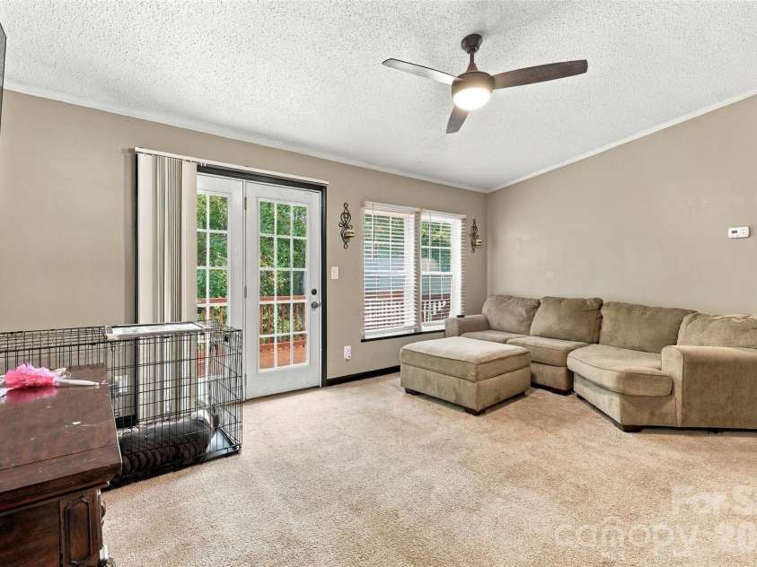 455 Castlewood Circle, Rock Hill, SC 29730.  MLS# CAR4426042, YatesRealty ID 53073. 