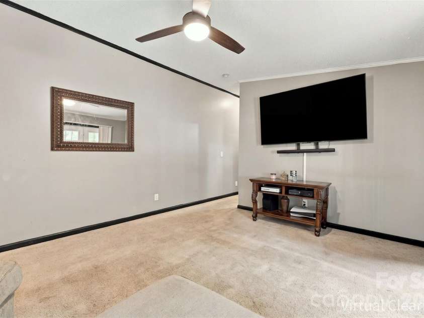 455 Castlewood Circle, Rock Hill, SC 29730.  MLS# CAR4426042, YatesRealty ID 53073. 