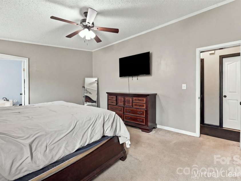 455 Castlewood Circle, Rock Hill, SC 29730.  MLS# CAR4426042, YatesRealty ID 53073. 