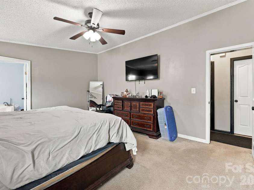 455 Castlewood Circle, Rock Hill, SC 29730.  MLS# CAR4426042, YatesRealty ID 53073. 