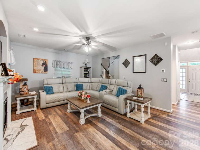 7313 Hannah Alexander Lane, Mint Hill, NC 28227.  MLS# CAR4422881, YatesRealty ID 53079. 