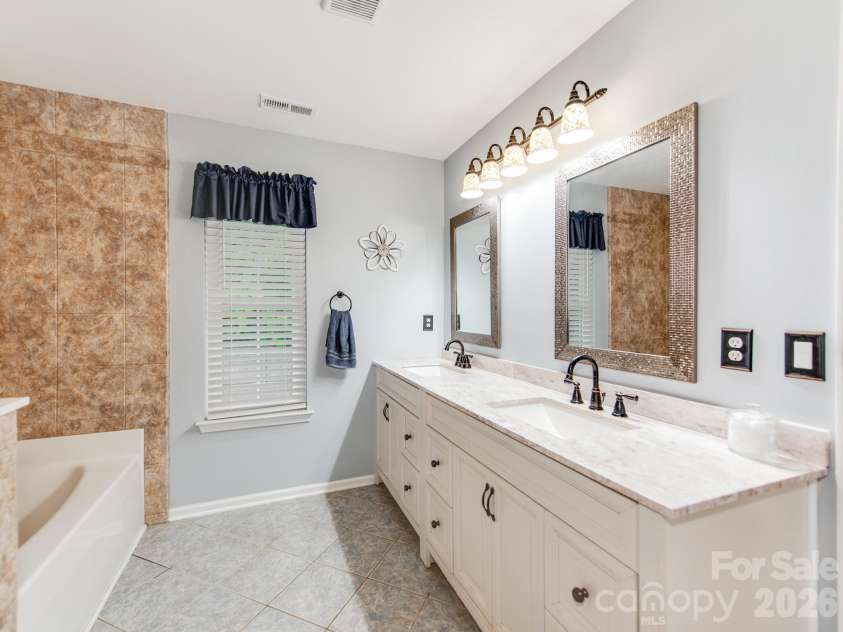 7313 Hannah Alexander Lane, Mint Hill, NC 28227.  MLS# CAR4422881, YatesRealty ID 53079. 