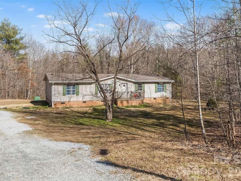 2380 Race Track Street, Morganton, NC 28655.  MLS# CAR4360347, YatesRealty ID 5308. 