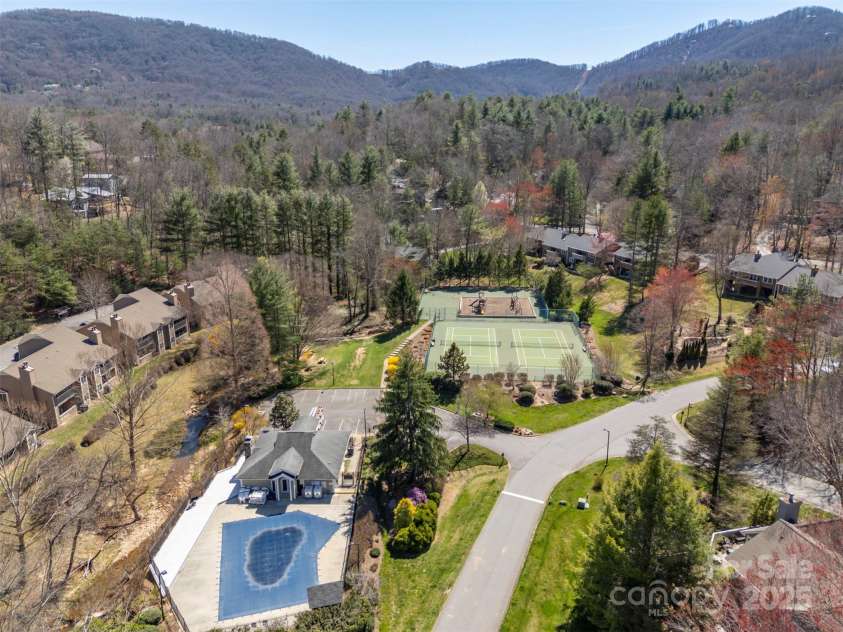 85 Laurel Creek Drive, Asheville, NC 28803.  MLS# CAR4240999, YatesRealty ID 5308. 