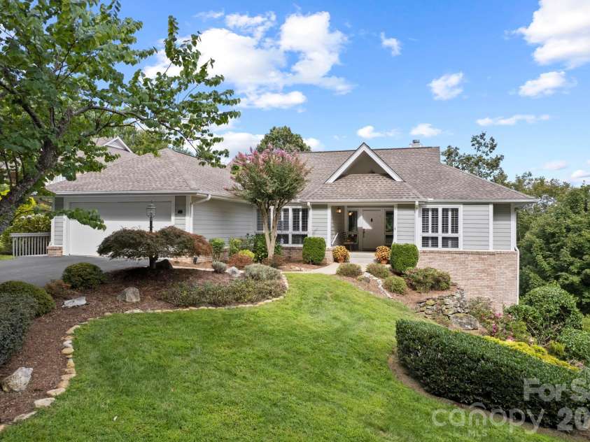 414 Ledgemont Court, Flat Rock, NC 28731.  MLS# CAR4424303, YatesRealty ID 53081. 