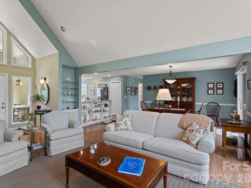 414 Ledgemont Court, Flat Rock, NC 28731.  MLS# CAR4424303, YatesRealty ID 53081. 