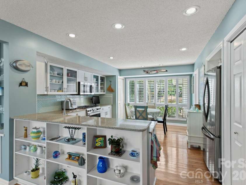 414 Ledgemont Court, Flat Rock, NC 28731.  MLS# CAR4424303, YatesRealty ID 53081. 