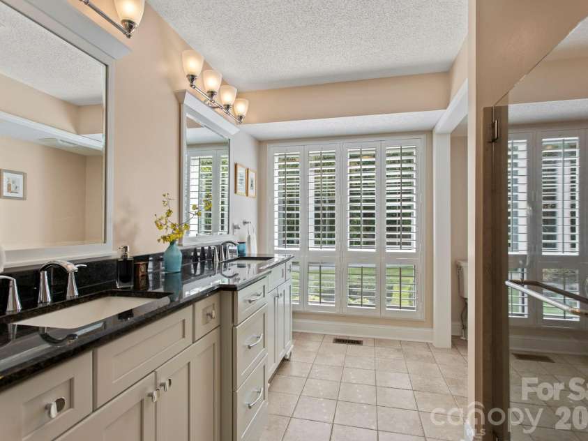 414 Ledgemont Court, Flat Rock, NC 28731.  MLS# CAR4424303, YatesRealty ID 53081. 
