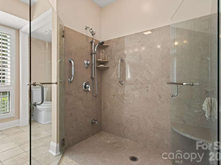 414 Ledgemont Court, Flat Rock, NC 28731.  MLS# CAR4424303, YatesRealty ID 53081. 