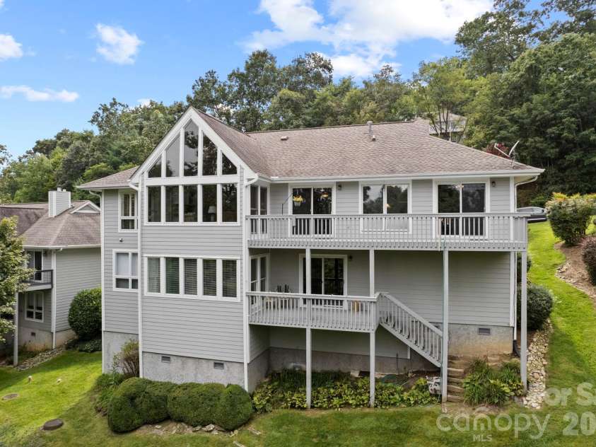 414 Ledgemont Court, Flat Rock, NC 28731.  MLS# CAR4424303, YatesRealty ID 53081. 
