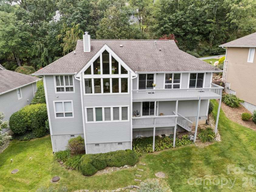 414 Ledgemont Court, Flat Rock, NC 28731.  MLS# CAR4424303, YatesRealty ID 53081. 