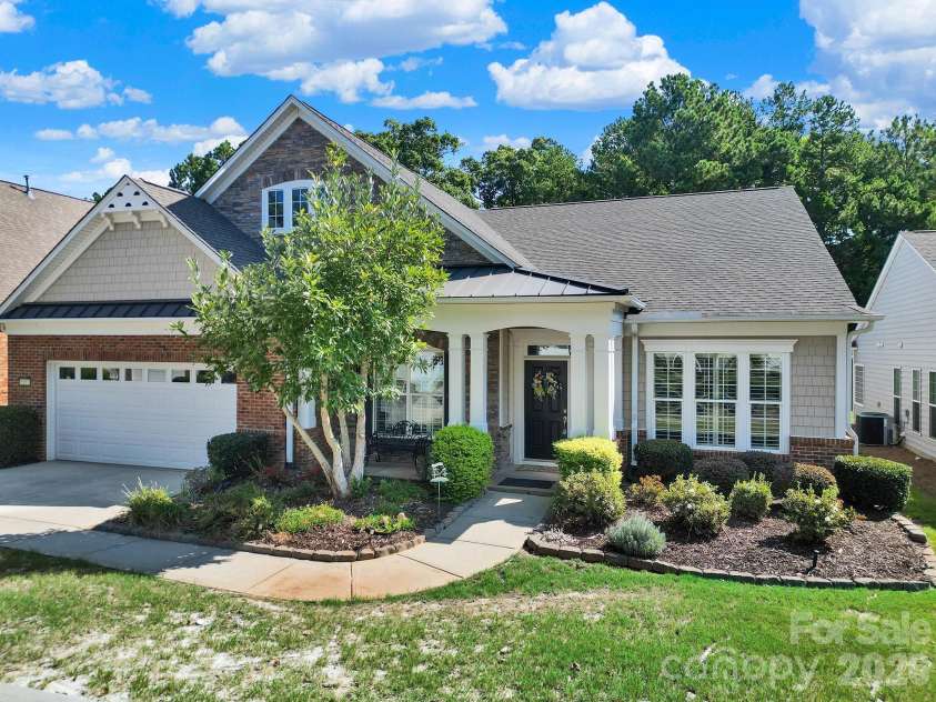 9287 Whistling Straits Drive, Indian Land, SC 29707.  MLS# CAR4427649, YatesRealty ID 53082. 