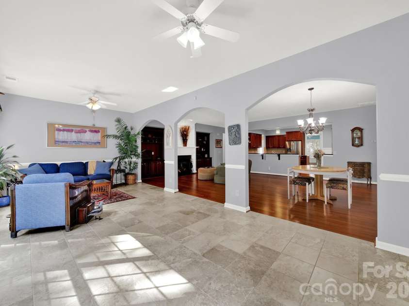9287 Whistling Straits Drive, Indian Land, SC 29707.  MLS# CAR4427649, YatesRealty ID 53082. 
