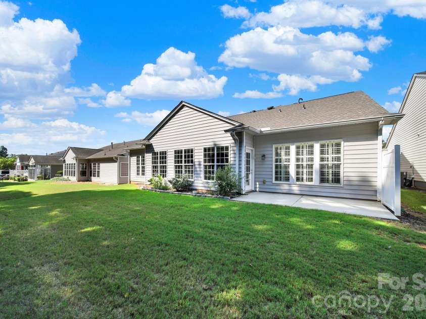9287 Whistling Straits Drive, Indian Land, SC 29707.  MLS# CAR4427649, YatesRealty ID 53082. 