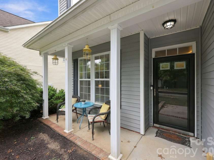 1913 Wilburn Park Lane, Charlotte, NC 28269.  MLS# CAR4427334, YatesRealty ID 53085. 
