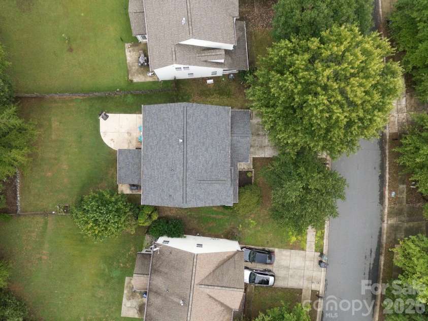 1913 Wilburn Park Lane, Charlotte, NC 28269.  MLS# CAR4427334, YatesRealty ID 53085. 