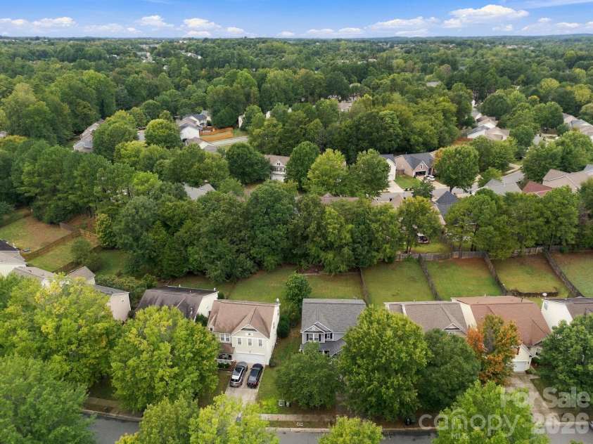 1913 Wilburn Park Lane, Charlotte, NC 28269.  MLS# CAR4427334, YatesRealty ID 53085. 