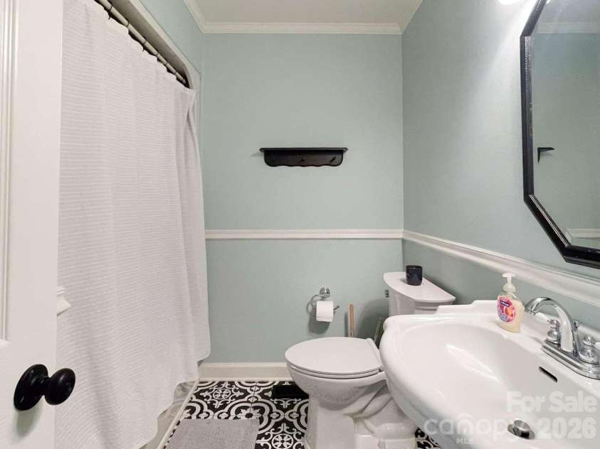 211 Sheppard Branch Road, Weaverville, NC 28787.  MLS# CAR4427790, YatesRealty ID 53086. 