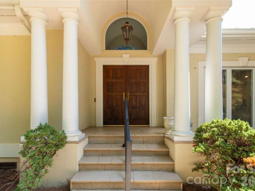 602 Fairway Drive, Fort Mill, SC 29715.  MLS# CAR4426256, YatesRealty ID 53087. 