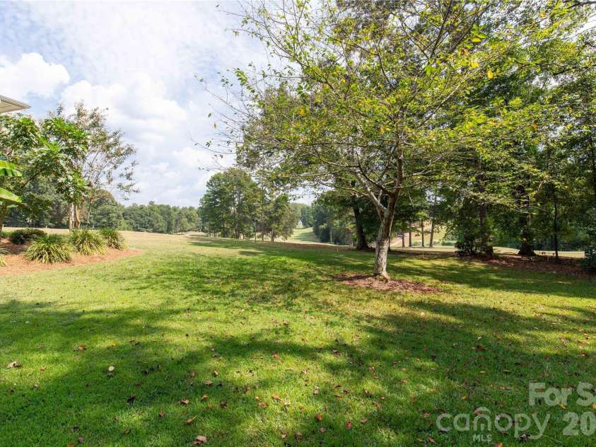 602 Fairway Drive, Fort Mill, SC 29715.  MLS# CAR4426256, YatesRealty ID 53087. 
