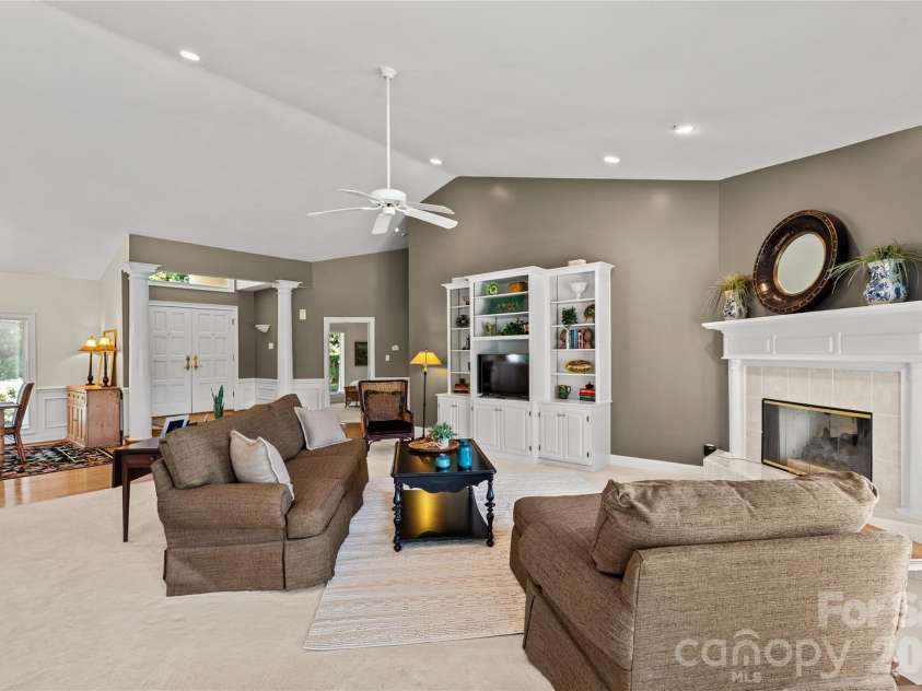 602 Fairway Drive, Fort Mill, SC 29715.  MLS# CAR4426256, YatesRealty ID 53087. 