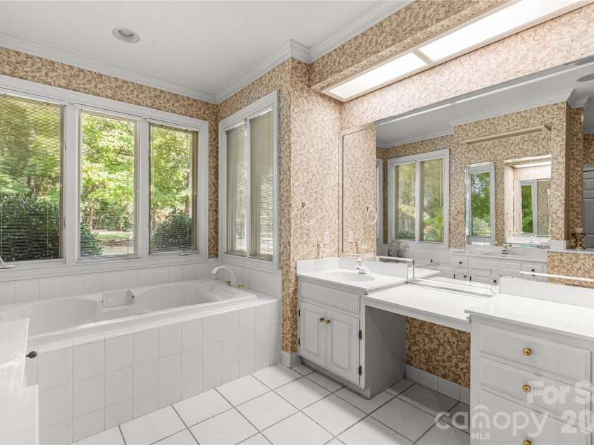 602 Fairway Drive, Fort Mill, SC 29715.  MLS# CAR4426256, YatesRealty ID 53087. 