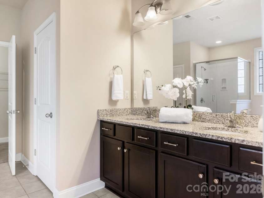 9305 River Walk Way, Charlotte, NC 28214.  MLS# CAR4426428, YatesRealty ID 53089. Primary Bathroom