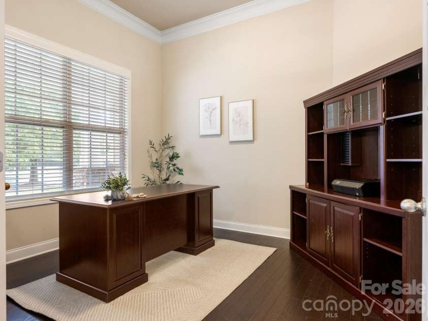 9305 River Walk Way, Charlotte, NC 28214.  MLS# CAR4426428, YatesRealty ID 53089. Study