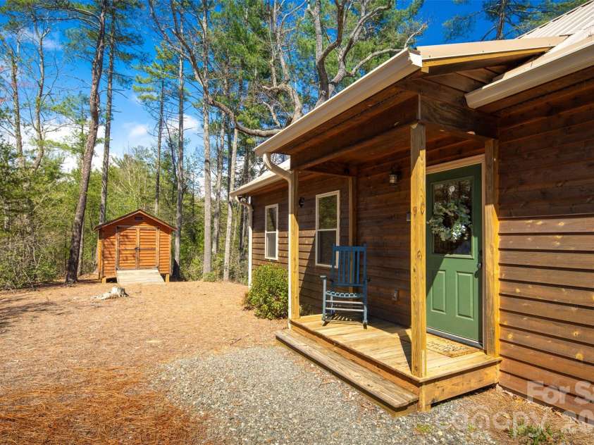 128 Deer Antler Drive, Purlear, NC 28665.  MLS# CAR4360254, YatesRealty ID 5309. 