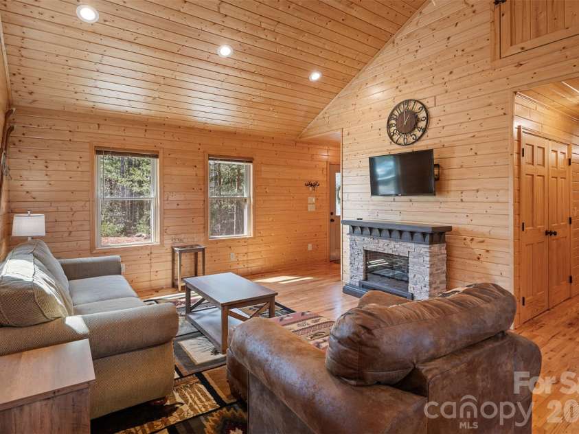 128 Deer Antler Drive, Purlear, NC 28665.  MLS# CAR4360254, YatesRealty ID 5309. 