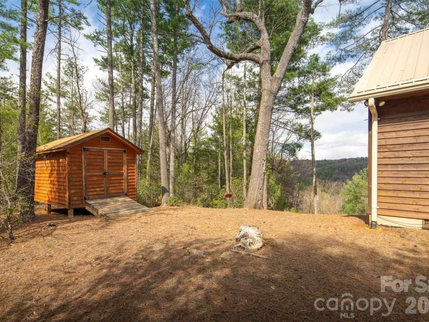 128 Deer Antler Drive, Purlear, NC 28665.  MLS# CAR4360254, YatesRealty ID 5309. 