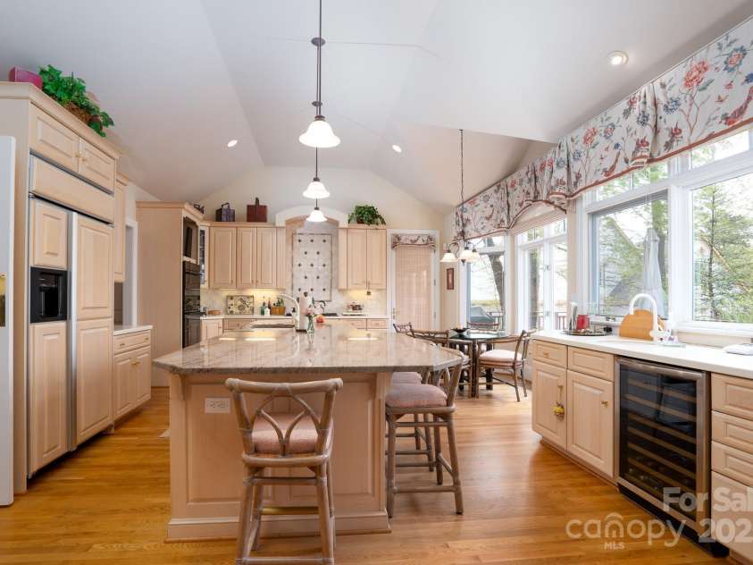 345 Porters Glen None, New London, NC 28127.  MLS# CAR4241295, YatesRealty ID 5309. Kitchen