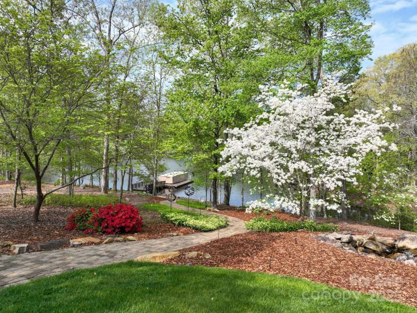 345 Porters Glen None, New London, NC 28127.  MLS# CAR4241295, YatesRealty ID 5309. Lake View