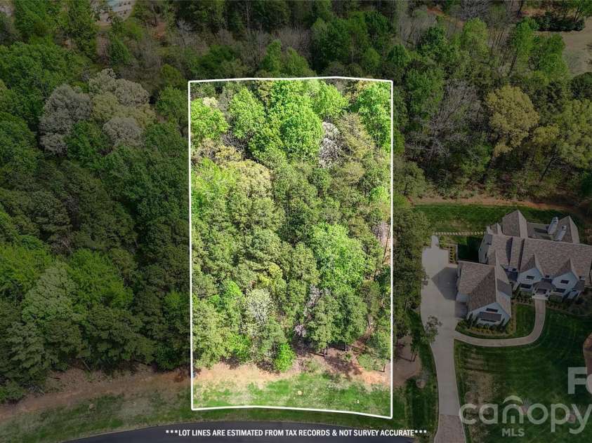 6140 Volte Drive, Charlotte, NC 28227.  MLS# CAR4428553, YatesRealty ID 53090. 