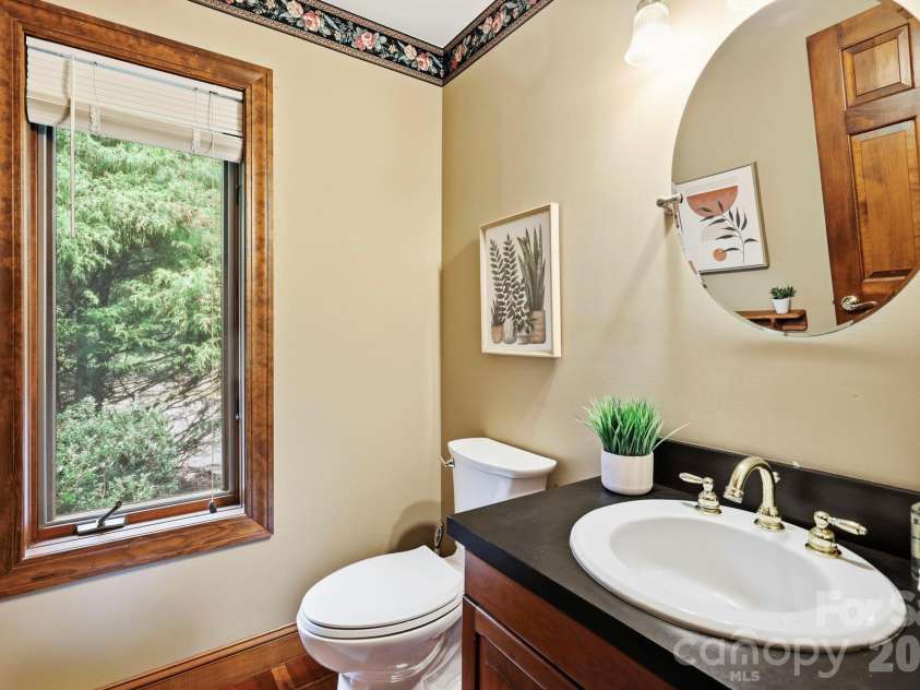 9 Laurel Forest Drive, Horse Shoe, NC 28742.  MLS# CAR4426914, YatesRealty ID 53092. 