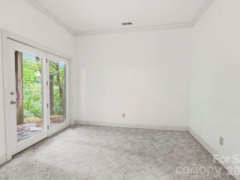 9 Laurel Forest Drive, Horse Shoe, NC 28742.  MLS# CAR4426914, YatesRealty ID 53092. 