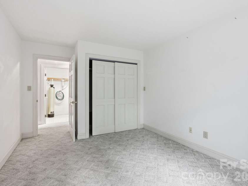 9 Laurel Forest Drive, Horse Shoe, NC 28742.  MLS# CAR4426914, YatesRealty ID 53092. 