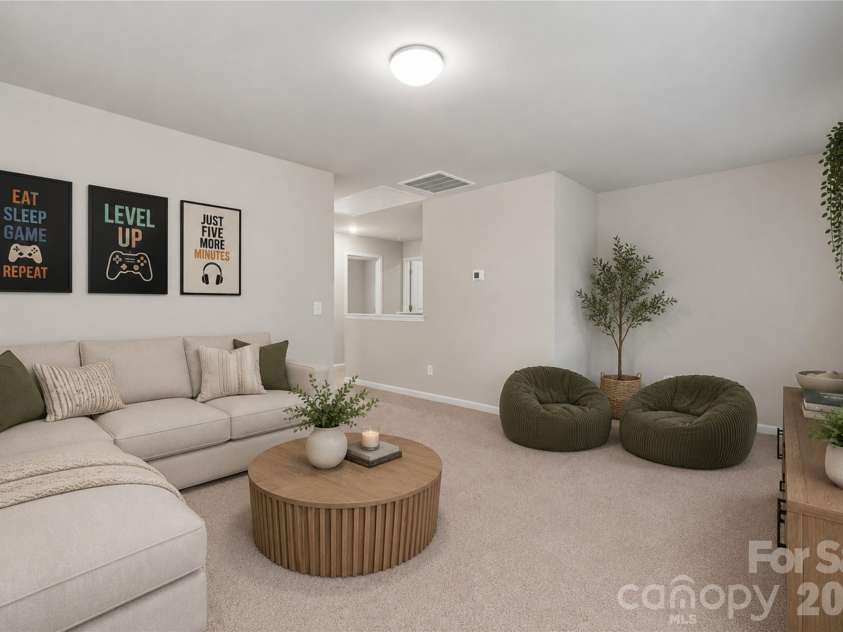 2239 Dardan Woods Drive, Charlotte, NC 28215.  MLS# CAR4428582, YatesRealty ID 53093. 