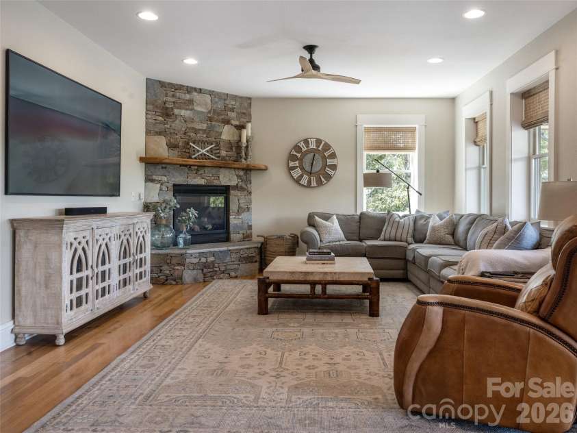 3 Blue Heron Drive, Fletcher, NC 28732.  MLS# CAR4423968, YatesRealty ID 53098. 