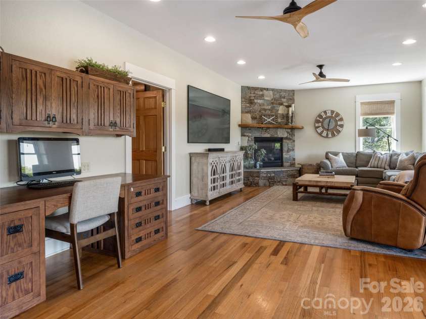 3 Blue Heron Drive, Fletcher, NC 28732.  MLS# CAR4423968, YatesRealty ID 53098. 