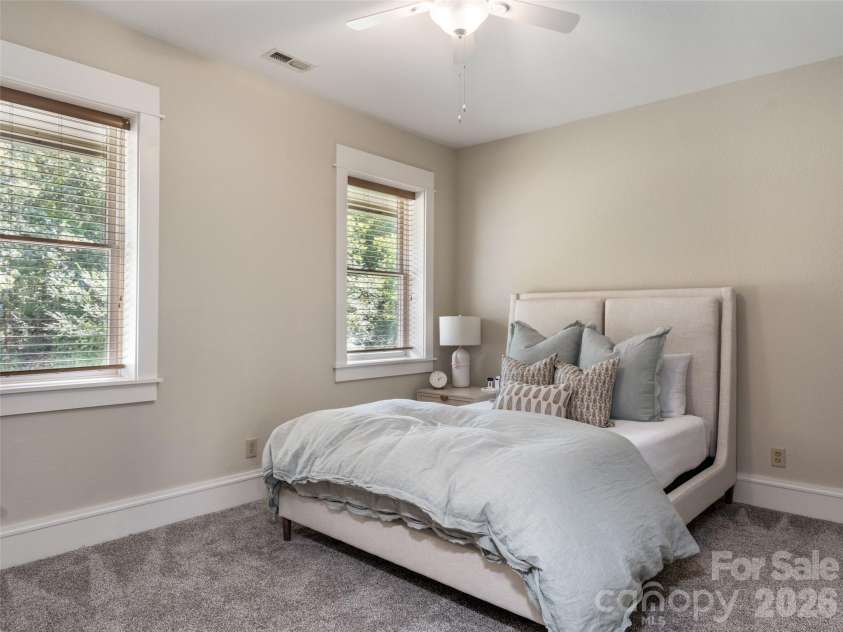 3 Blue Heron Drive, Fletcher, NC 28732.  MLS# CAR4423968, YatesRealty ID 53098. 