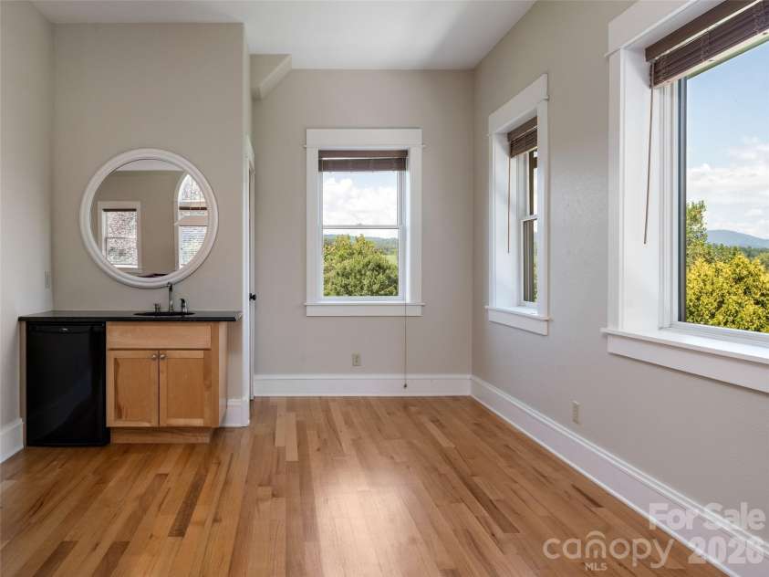 3 Blue Heron Drive, Fletcher, NC 28732.  MLS# CAR4423968, YatesRealty ID 53098. 