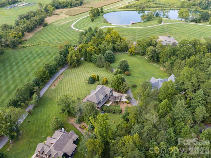 3 Blue Heron Drive, Fletcher, NC 28732.  MLS# CAR4423968, YatesRealty ID 53098. 