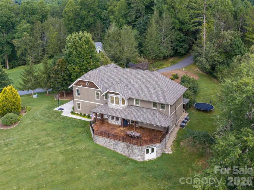 3 Blue Heron Drive, Fletcher, NC 28732.  MLS# CAR4423968, YatesRealty ID 53098. 