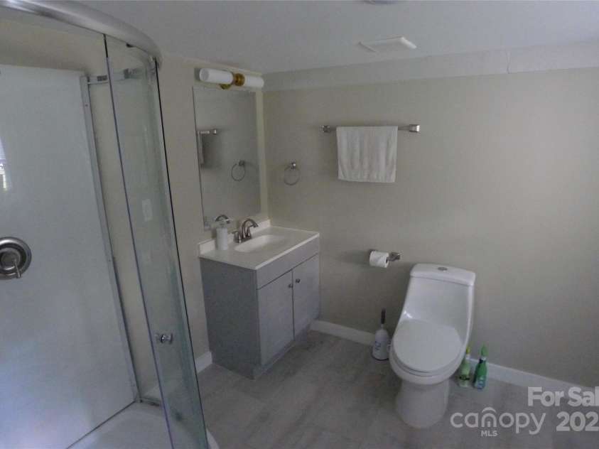 116 Pond Street, Lexington, NC 27292.  MLS# CAR4307562, YatesRealty ID 531. 