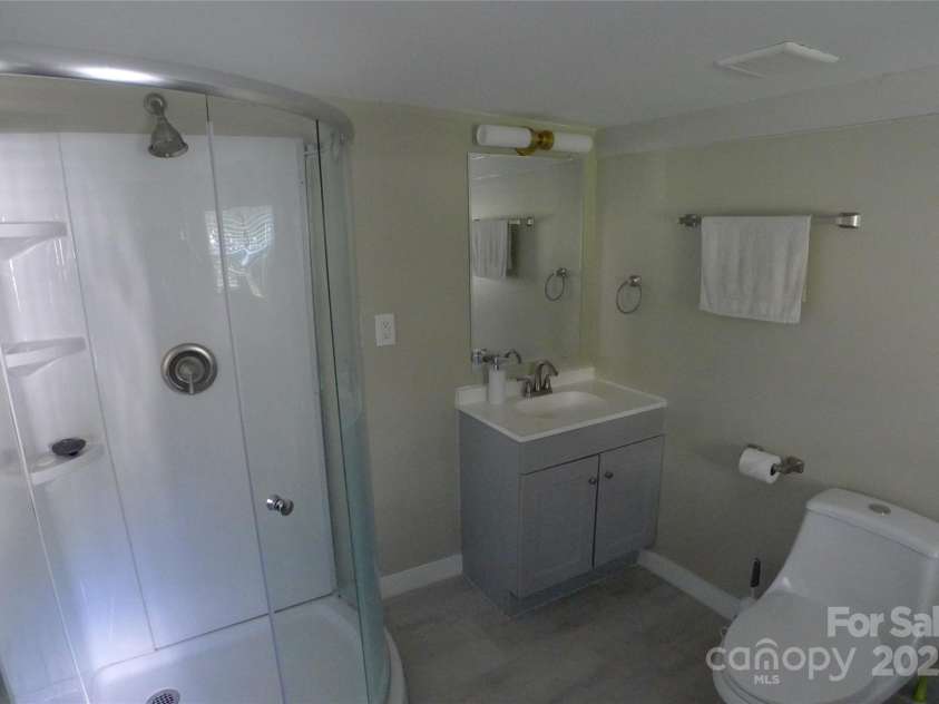 116 Pond Street, Lexington, NC 27292.  MLS# CAR4307562, YatesRealty ID 531. 